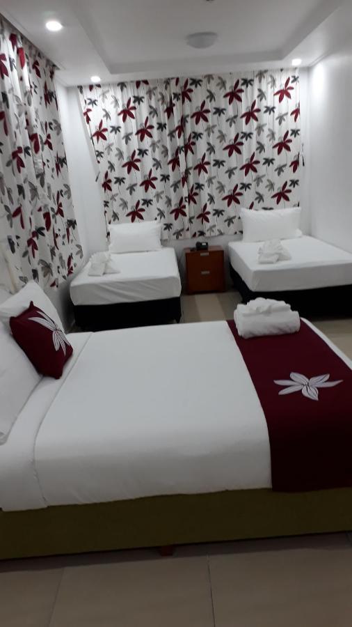 Alec'S Hotel Apia Bagian luar foto