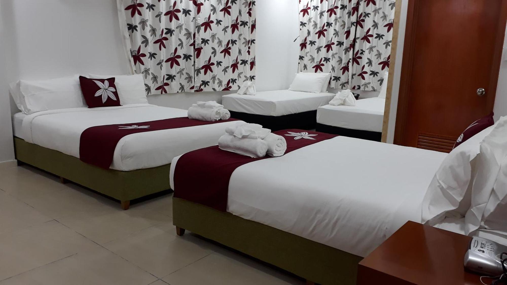 Alec'S Hotel Apia Bagian luar foto